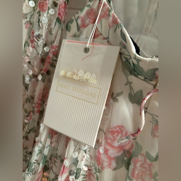 Mac Duggal A93746 Size 2 - Picture 9 of 12